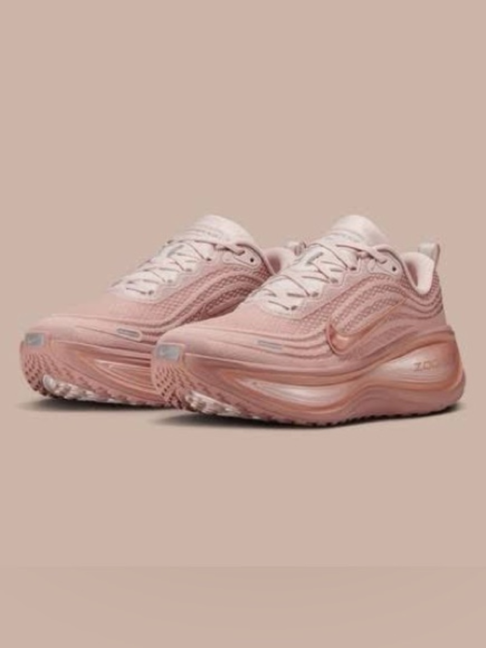 Nike Zoom Vomero Plus in Rose Gold